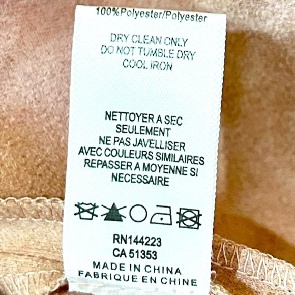 Bishop + Young blush faux suede Boxy Crop short sleeve top size small - Picture 9 of 9